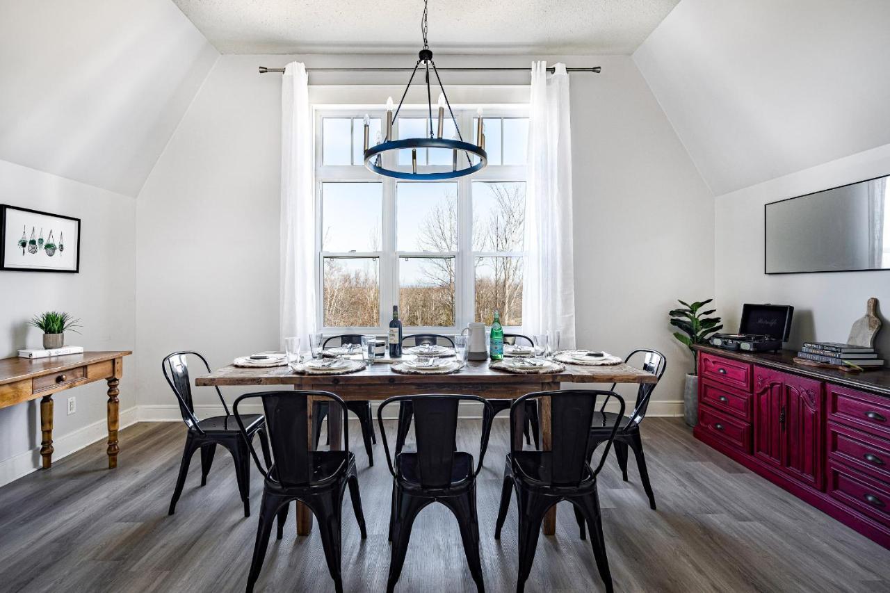 Beautiful & Bright 3 Bed Townhome Near Village Blue Mountains Exterior foto