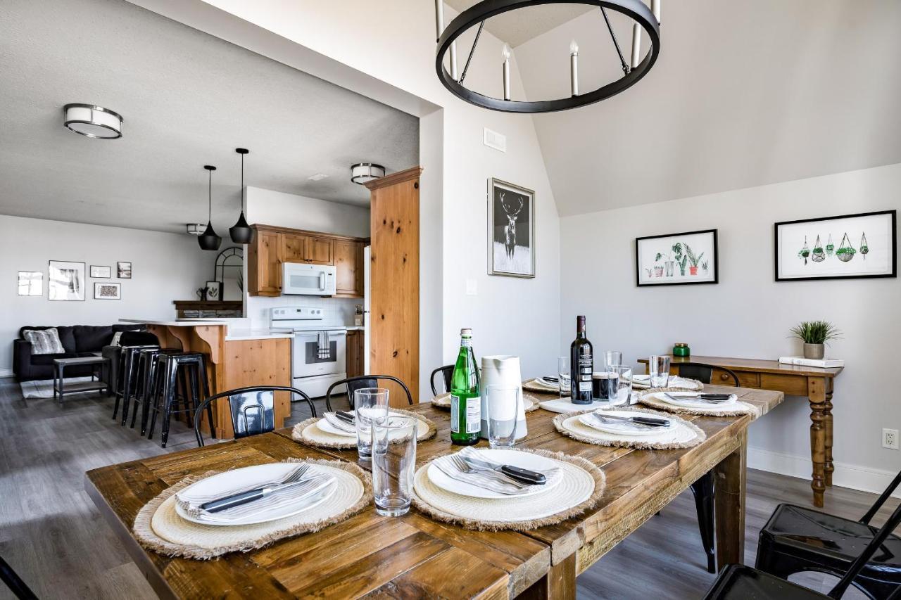 Beautiful & Bright 3 Bed Townhome Near Village Blue Mountains Exterior foto